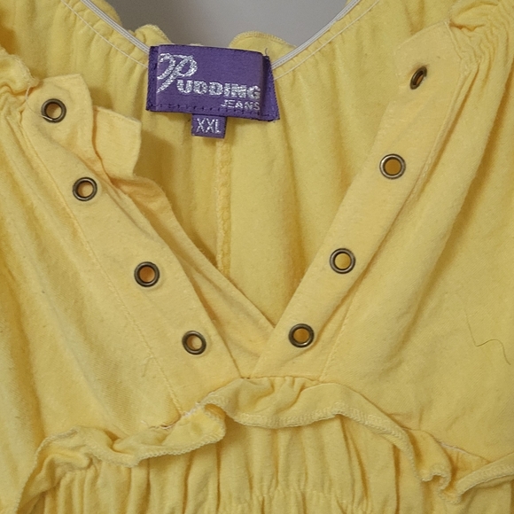 Ruffles Yellow shirt - Picture 2 of 4